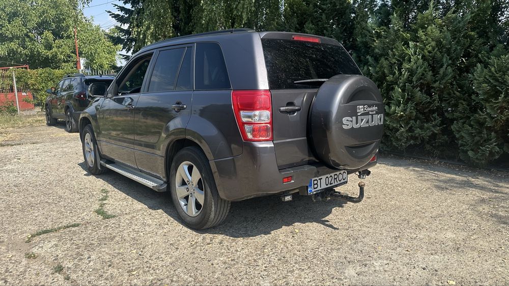 Suzuki grand vitara 2012
