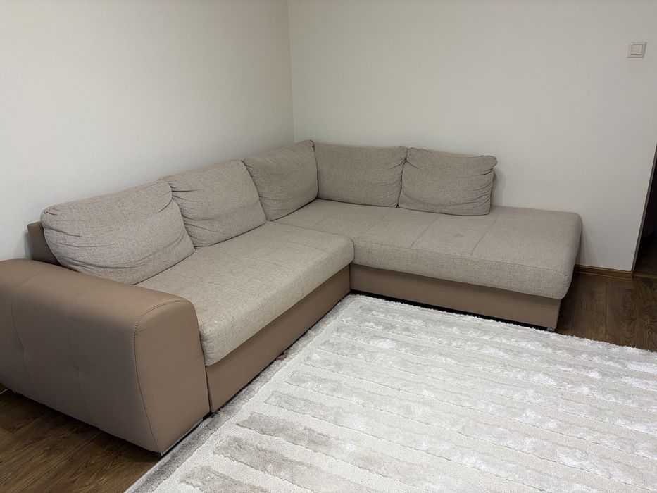 Coltar din stofa extensibila