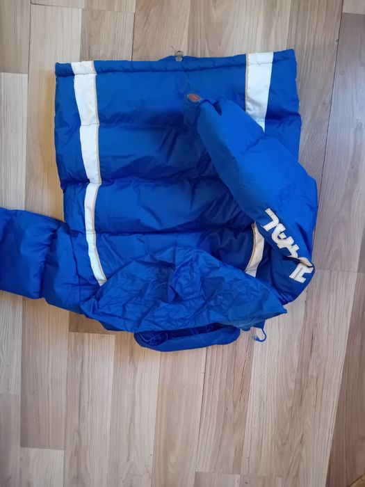 Детско        яке