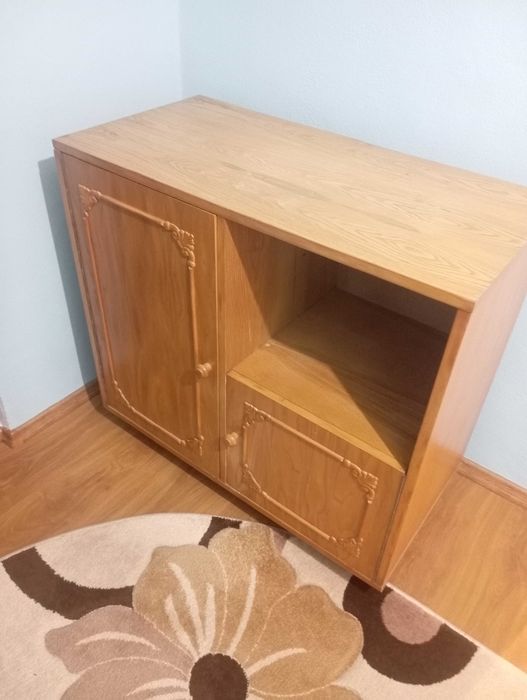 Vând mobila bucătărie și dormitor second.