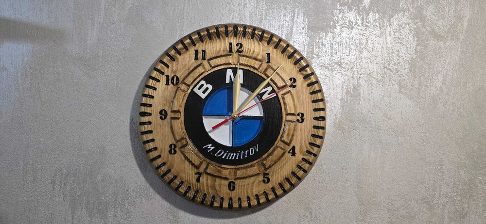 Дървени стинни часовници различни модели
