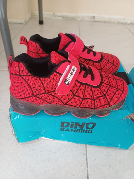 Нови детски маратонки 28 и 29н