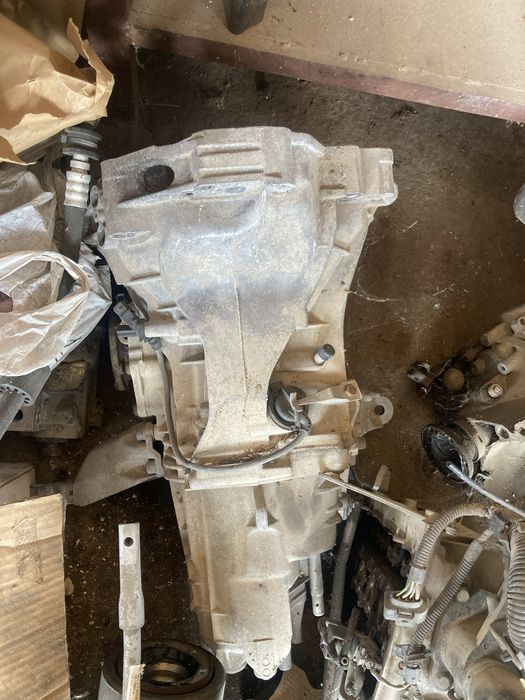 Скоростна кутия 1.8т aeb awt ajl пасат ауди а4 а6 шкода супърб