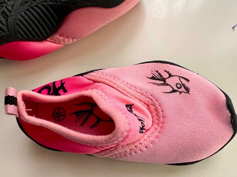 Бебешка хавлия ,спален чувал, възглавница ограничител и пантофки-20/21