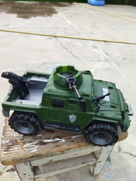 Машинки детские, вертолёты