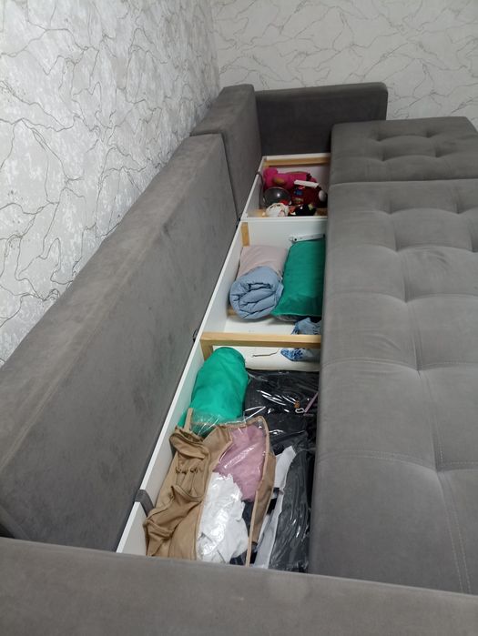 Продам большой диван