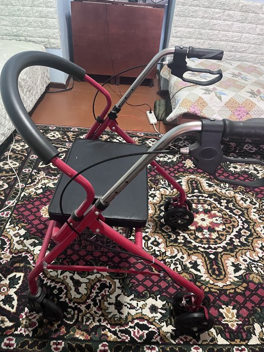 Инвалидная коляска