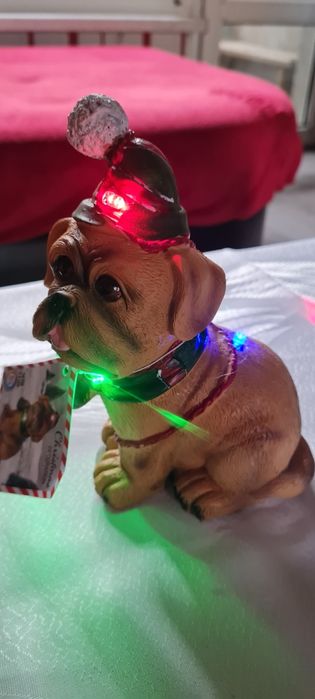 Дървена везна и плодове