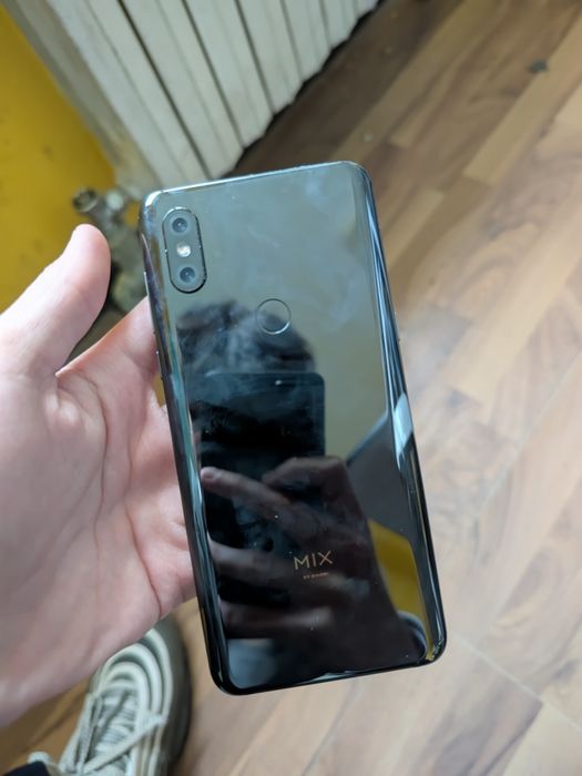 Продам Mi mix 3 8/128