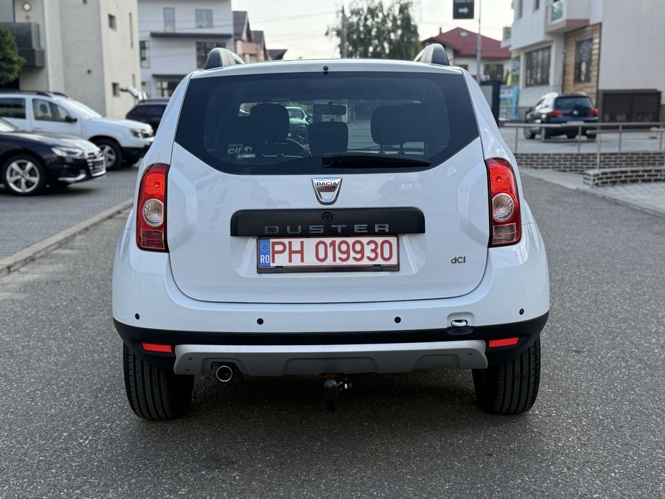 Dacia Duster 4x4 - 1.5 diesel - Piele, Xenon, Senzori parcare - Posib RATE