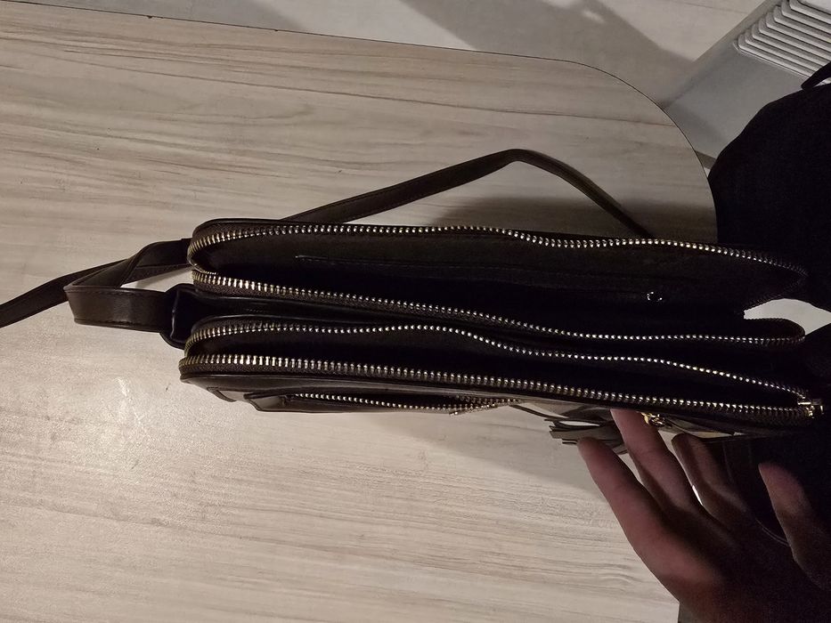 Кожена дамска чанта