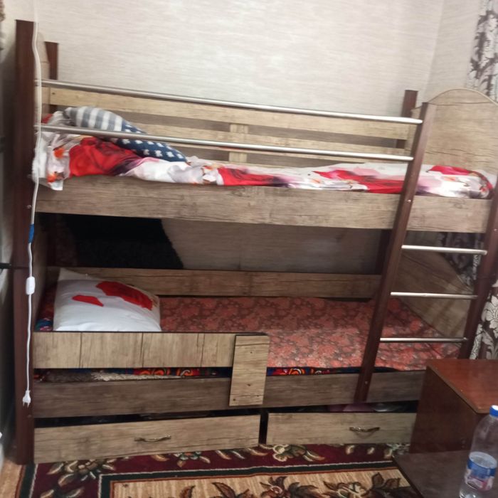 Крават сотилади Икки каватли