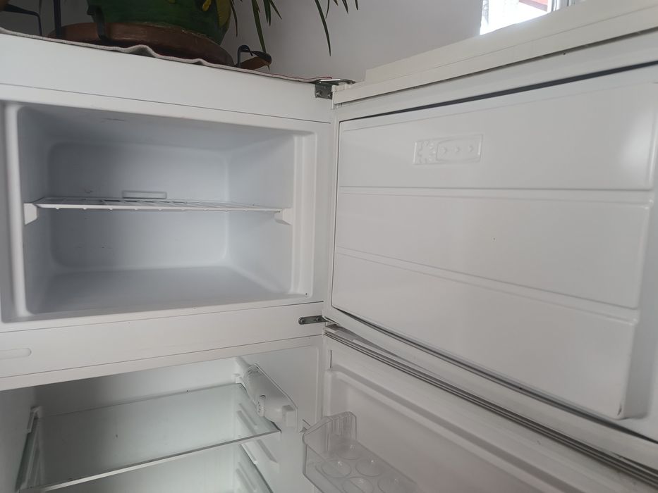 Хладилник с фризер FINLUX