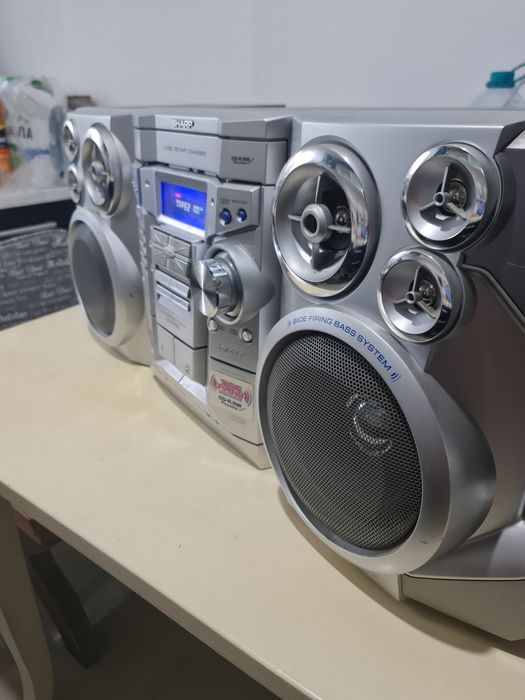 Combina audio SHARP. 470wati.