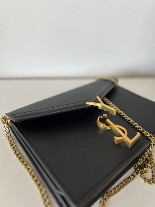 Чанта Yves Saint Laurent