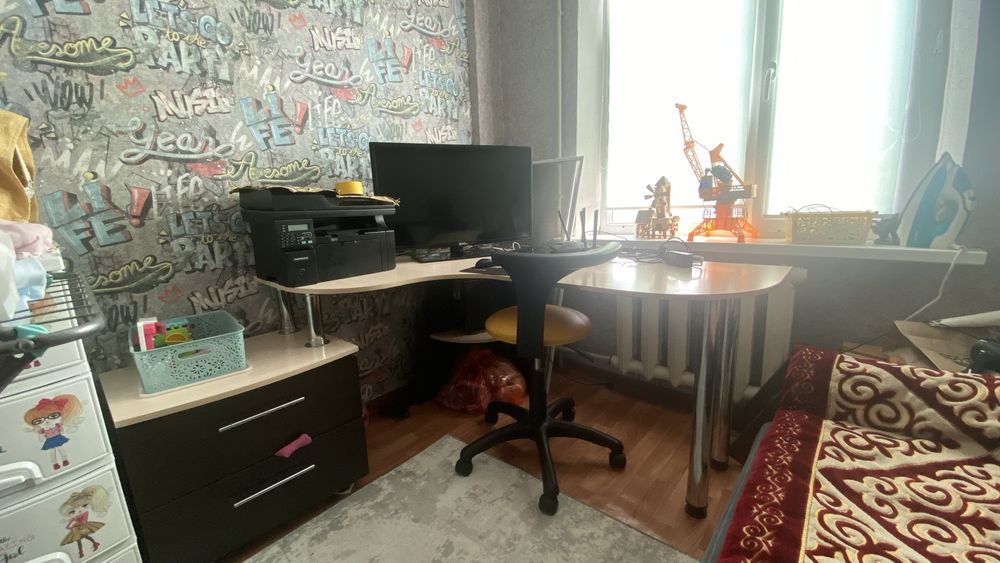 Компьютерный стол