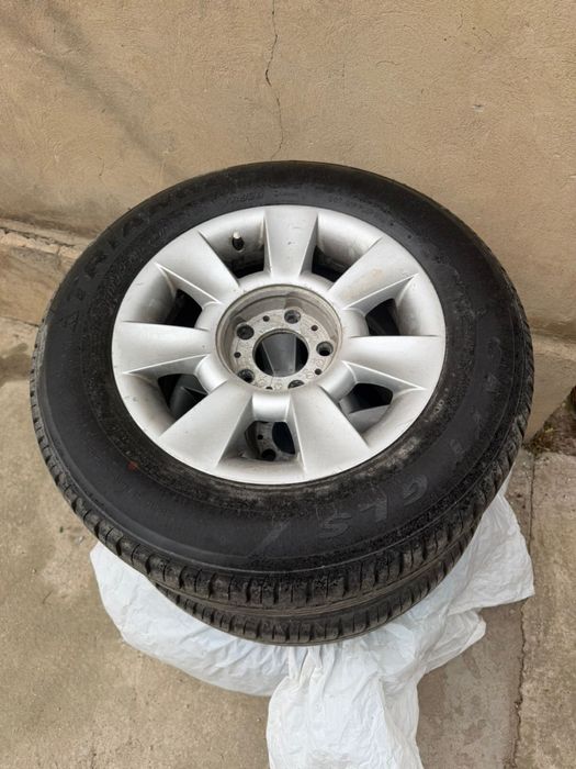 Комплект шин с дисками