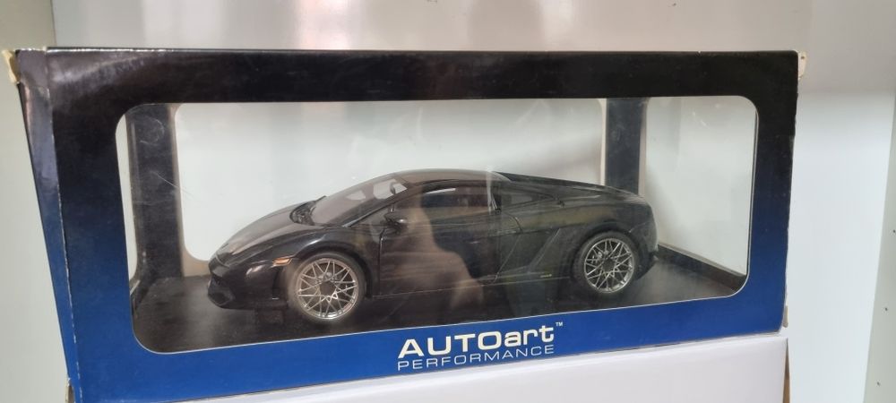 Macheta Lamborghini Gallardo LP 560-4   Autoart  1:18