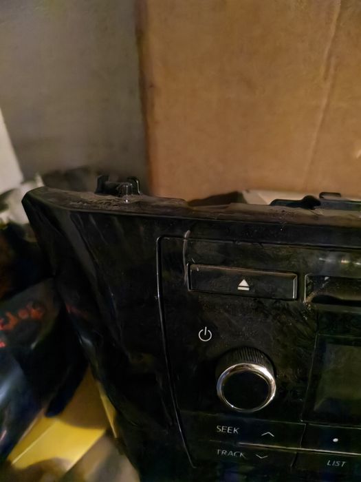 Магнитола Toyota Corolla e180