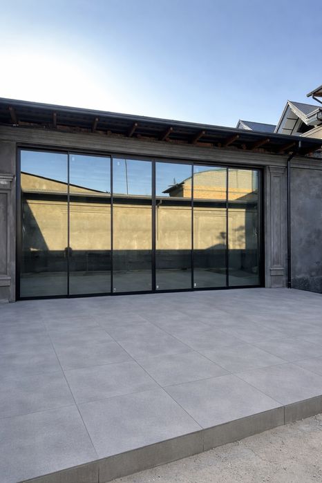 Панорамные окна, большие окна, раздвижные двери, порталы, витражи