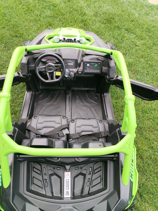 Mașinuță UTV Electric Premier 4*4 Can-Am Maverick Power RC