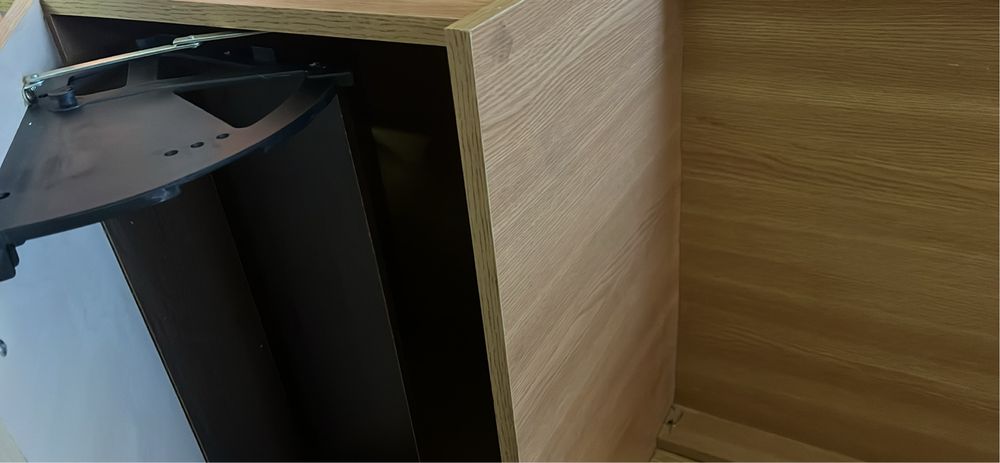 Cuier cu spatiu depozitare incaltari