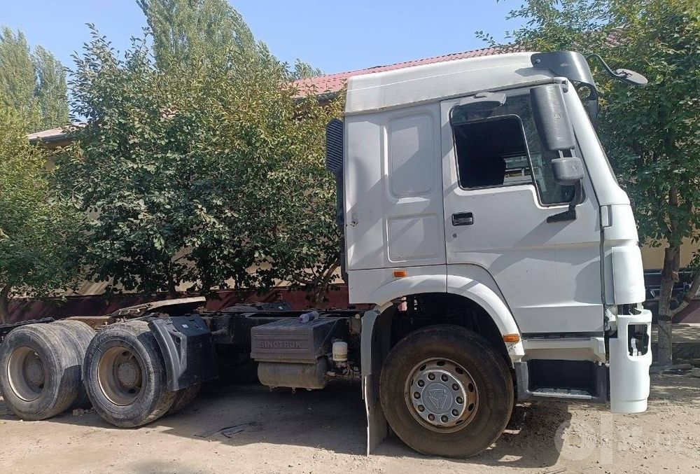 Хово тягач сотилади
