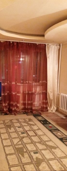Однокомнатная кваритира, улучшенная в кирпичном доме,новые стеклопакет