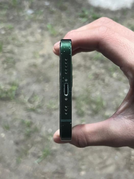 Айфон 13 зеленый