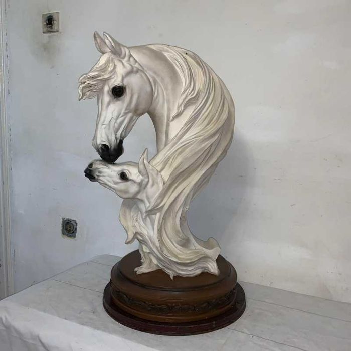 Statuie cal cu calut