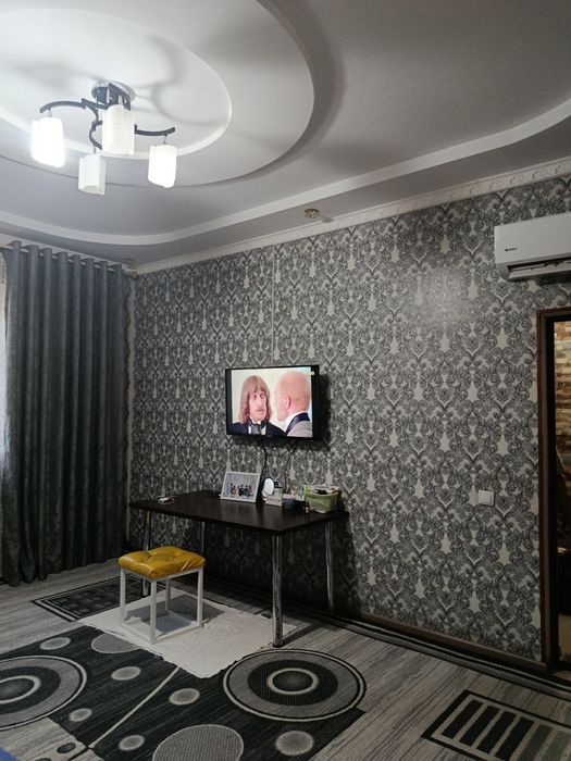 Массив Строитель  1,36 сотки 5 комнат 2 этажный дом