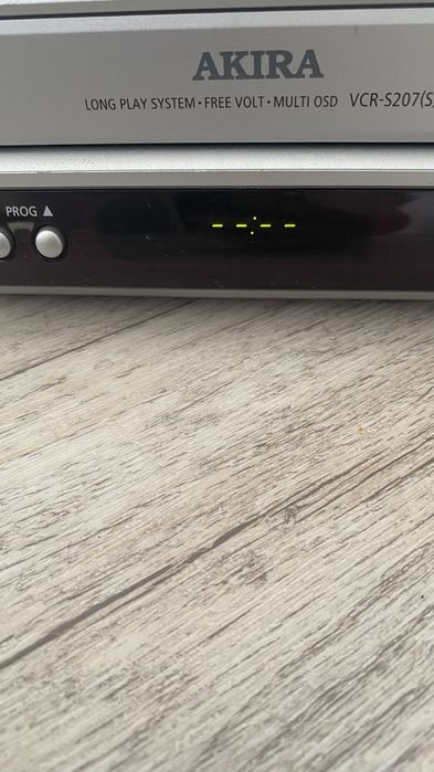 Продам VHS видеоплеер Akira VCR-S207(S).