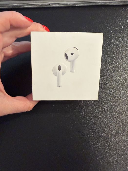 Căști AirPods4 cu Active Noise Cancellation