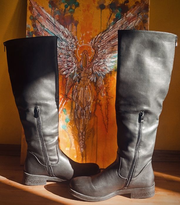 Дамски черни ботуши