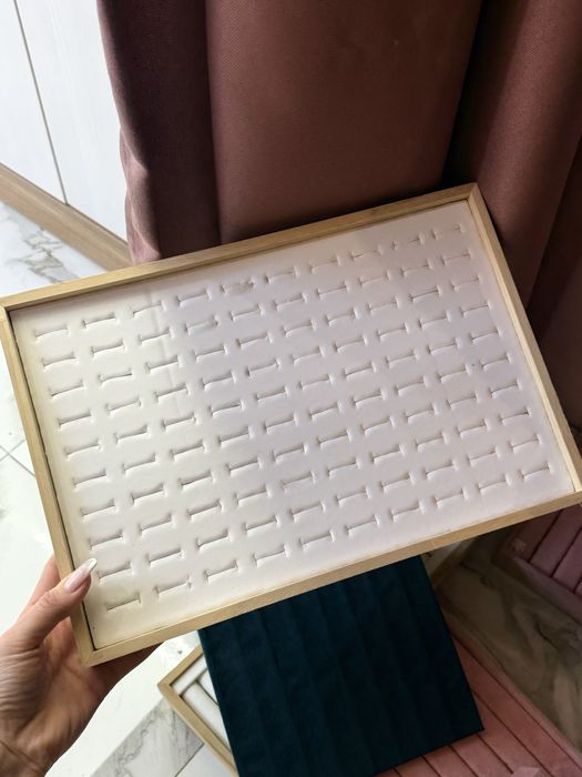 Продам б/у трафаретки под украшении