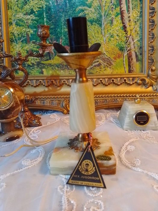 Лампа часы и пепельница из натурального камня Оникс