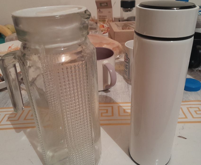 Продам почти новый кувшин