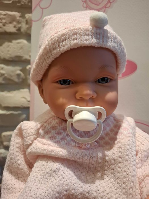 Реалистична кукла