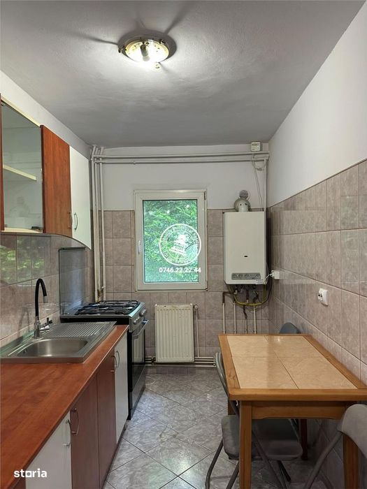 Apartament 2 camere de inchiriat, decomandat, etajul 1 - Gara