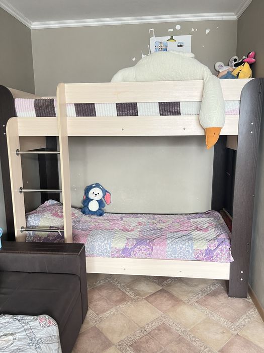 Двухярусная кровать