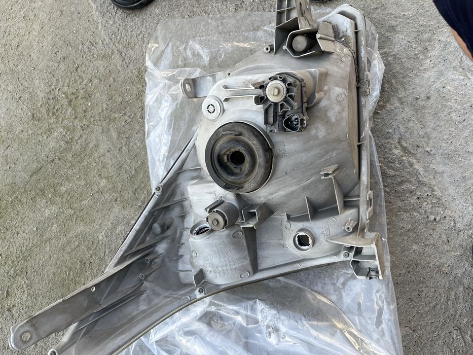 Фара тойота прадо