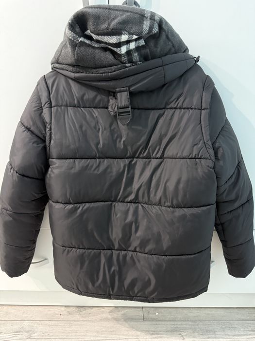 Geaca Burberry.