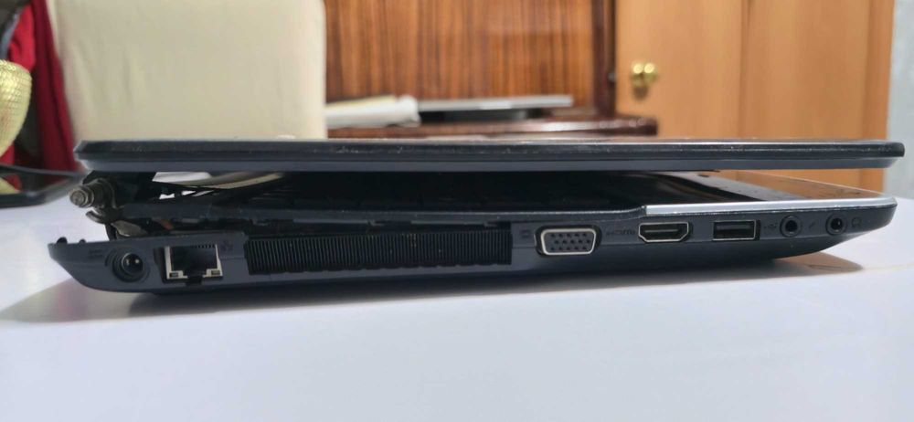 Ноутбук Acer E1234