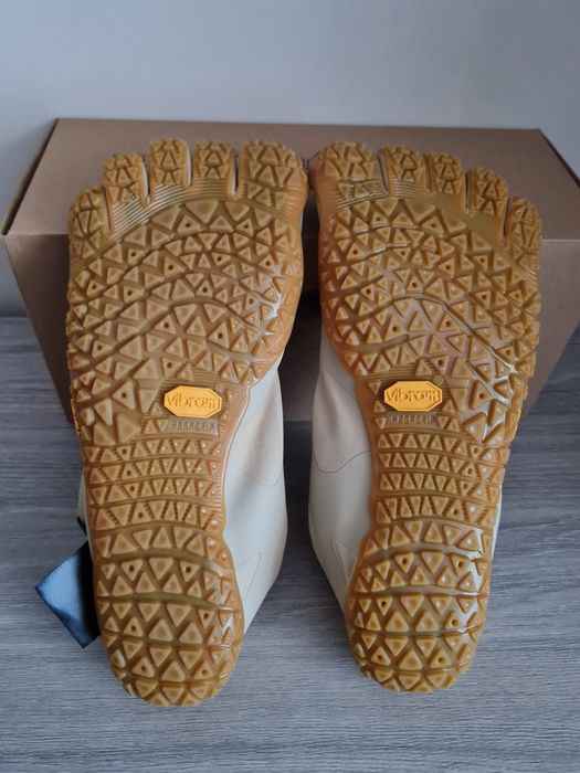 Vibram Five Fingers V-Alpha обувки