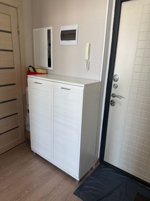 Обувница б/у продается