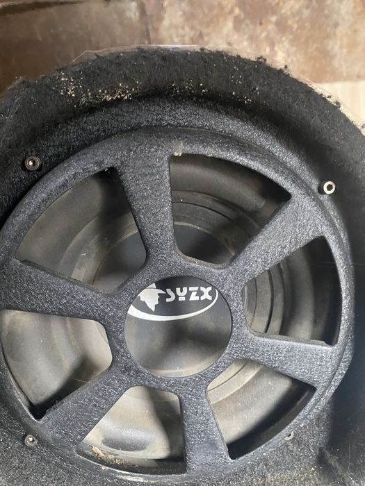 Продам сабвуфер а рабочем состояний