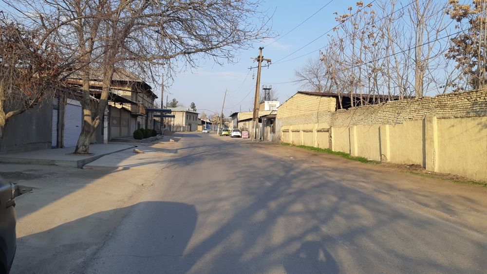 Кибрайский р-н!Про-ся30-соток в доль дороги не жилой земельный участок