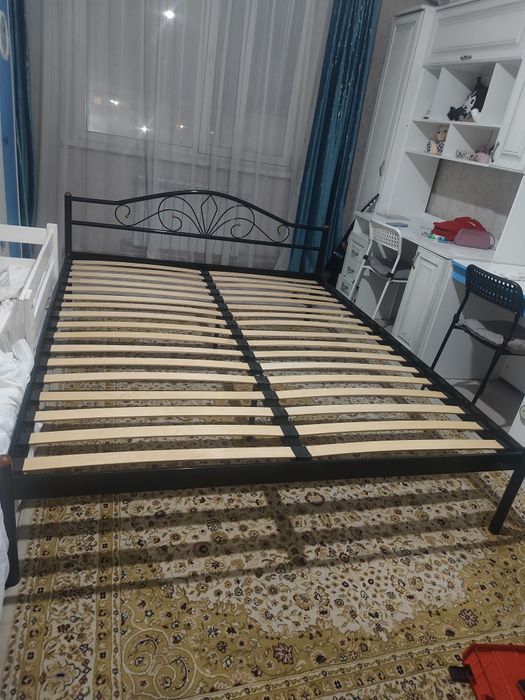 Кровать двухспальная 4шт