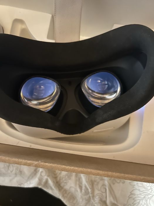 Oculus quest 2 (vand urgent)