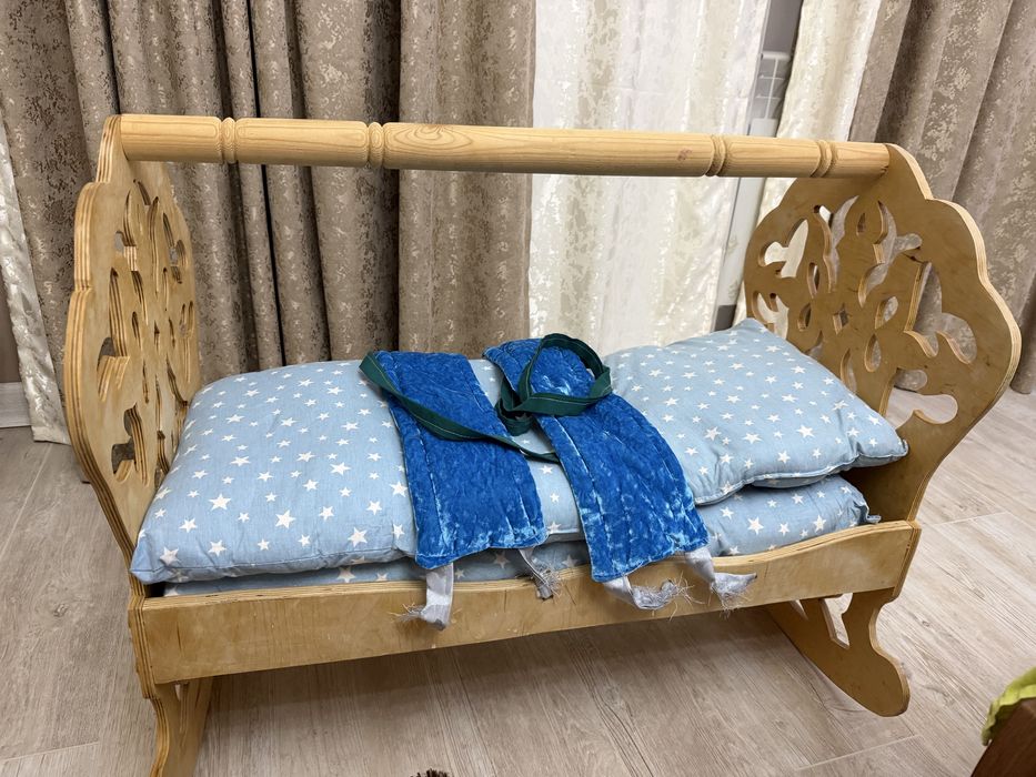 Бесык деревянный,б/у